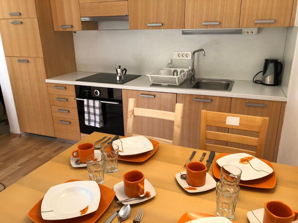 Apartma Runi Pod Zlato Lisico Pekre Εξωτερικό φωτογραφία