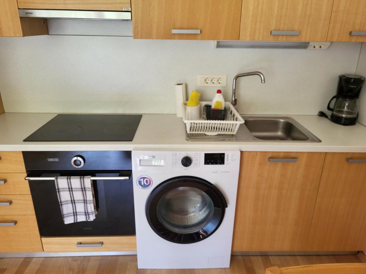 Apartma Runi Pod Zlato Lisico Pekre Εξωτερικό φωτογραφία